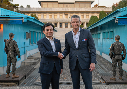 Hegseth visits Demilitarized Zone separating two Koreas