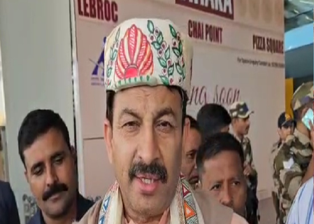 अब मुसलमानों को गाली न देने लगें, तेजस्वी यादव की घोषणाओं को भड़के मनोज तिवारी अब मुसलमानों को गाली न देने लगें, तेजस्वी यादव की घोषणाओं को भड़के मनोज तिवारी