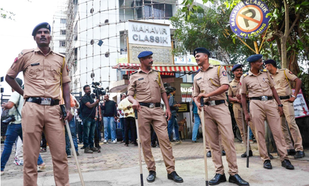 मुंबई कोस्टा सेविंग्स ऐप घोटाले से सावधान, पुलिस ने जारी की चेतावनी, निवेश से पहले करें जांच मुंबई कोस्टा सेविंग्स ऐप घोटाले से सावधान, पुलिस ने जारी की चेतावनी, निवेश से पहले करें जांच