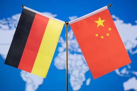 चीनी विदेश मंत्री ने जर्मन समकक्ष के साथ फोन पर बातचीत की