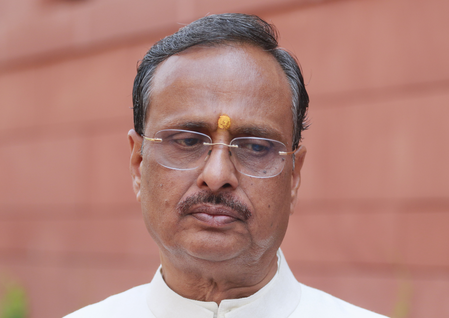 उत्तर प्रदेश माफिया के कब्जे से मुक्त कराई जमीन वापस लौटाई गई, दिनेश शर्मा ने योगी सरकार को सराहा