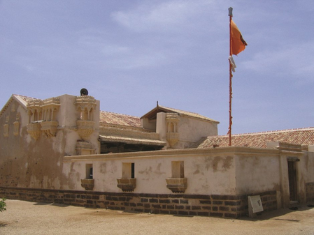 प्रकाश पर्व जब तत्कालीन सीएम नरेंद्र मोदी ने पुनर्स्थापित कराया था लखपत गुरुद्वारा, आज ग्लोबल हेरिटेज में है गिनती प्रकाश पर्व जब तत्कालीन सीएम नरेंद्र मोदी ने पुनर्स्थापित कराया था लखपत गुरुद्वारा, आज ग्लोबल हेरिटेज में है गिनती