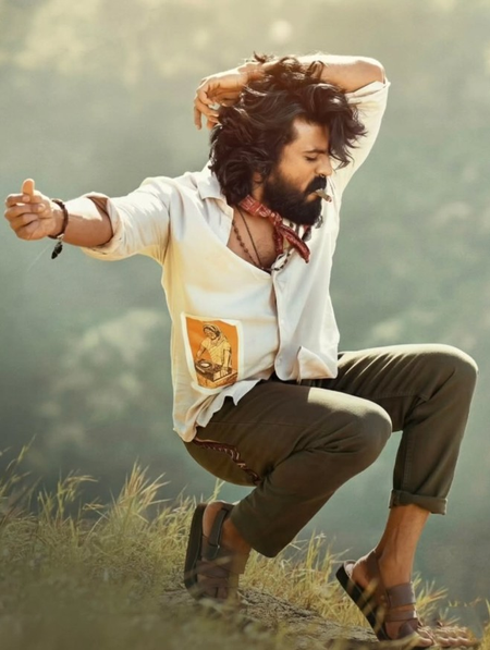 पेद्दी के पहले गाने चिकिरी का प्रोमो जारी, बैठकर खास अंदाज में डांस करते नजर आए राम चरण