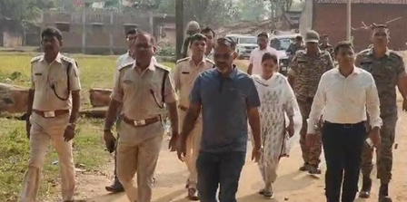 गिरिडीह में कार्तिक पूर्णिमा की शोभायात्रा के दौरान दो पक्षों में हिंसक झड़प, 20 से अधिक घायल गिरिडीह में कार्तिक पूर्णिमा की शोभायात्रा के दौरान दो पक्षों में हिंसक झड़प, 20 से अधिक घायल