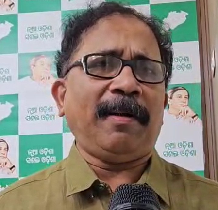 ओडिशा सरकार किसानों को कर रही परेशान बीजद