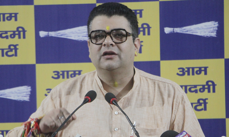 दिल्ली में डेंगू से दो की मौत पर आप का एमसीडी पर निशाना, कहा- आंकड़े छिपा रही सरकार