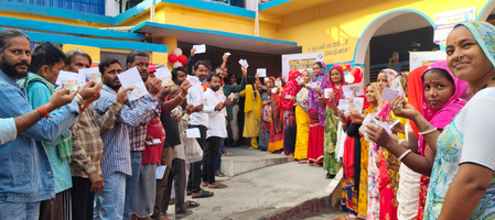 बिहार चुनाव सुबह 9 बजे तक 13.13 प्रतिशत मतदान, लखीसराय जिले में सबसे कम वोट पड़े बिहार चुनाव सुबह 9 बजे तक 13.13 प्रतिशत मतदान, लखीसराय जिले में सबसे कम वोट पड़े