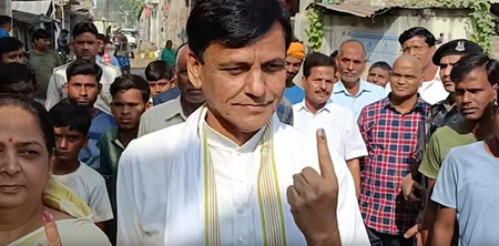 बिहार के भविष्य और लोकतंत्र की मजबूती के लिए हर वोट की अहम भूमिका नित्यानंद राय बिहार के भविष्य और लोकतंत्र की मजबूती के लिए हर वोट की अहम भूमिका नित्यानंद राय