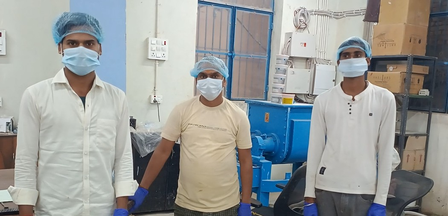 स्टार्टअप इंडिया योजना ने बदली मधुबनी की तस्वीर, युवा इंजीनियर ने कंपनी खोलकर लोगों को मुहैया कराया रोजगार स्टार्टअप इंडिया योजना ने बदली मधुबनी की तस्वीर, युवा इंजीनियर ने कंपनी खोलकर लोगों को मुहैया कराया रोजगार