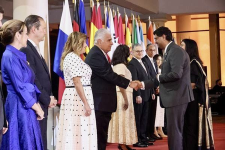 Indian envoy meets Panama President, extends wishes on ‘Fiestas Patria’ and Independence Day Indian envoy meets Panama President, extends wishes on ‘Fiestas Patria’ and Independence Day