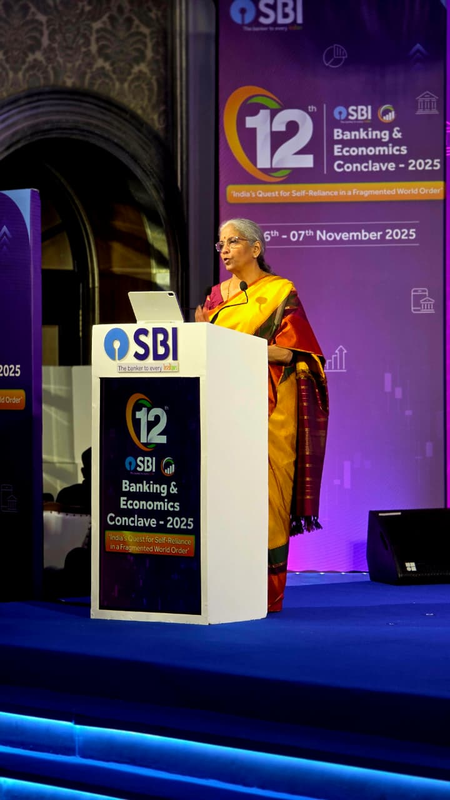 टेक्नोलॉजी के साथ पर्सन-टू-पर्सन कांटेक्ट पर फोकस करें बैंक, स्थानीय भाषा को भी दें प्राथमिकता वित्त मंत्री टेक्नोलॉजी के साथ पर्सन-टू-पर्सन कांटेक्ट पर फोकस करें बैंक, स्थानीय भाषा को भी दें प्राथमिकता वित्त मंत्री