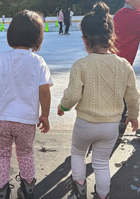 Priyanka Chopra shares an adorable picture of her "big kid" Malti Marie Priyanka Chopra shares an adorable picture of her "big kid" Malti Marie