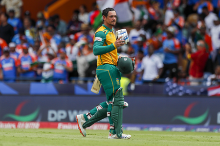 क्विंटन डिकॉक ने हर्शल गिब्स को पछाड़ा, डिविलियर्स और अमला निशाने पर