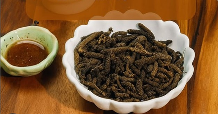 शहद में मिलाकर खा लें ये छोटी सी देसी चीज, बढ़ती ठंड में आस-पास भी नहीं फटकेंगी ये समस्याएं