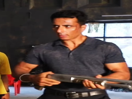 फिल्म फतेह के लिए सोनू सूद ने हर सीन को परफेक्ट बनाने के लिए की थी खूब मेहनत फिल्म फतेह के लिए सोनू सूद ने हर सीन को परफेक्ट बनाने के लिए की थी खूब मेहनत