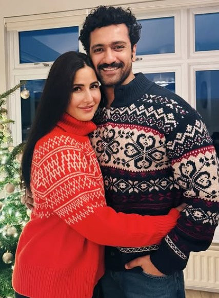 विक्की-कैट के घर आया नन्हा राजकुमार, अब इन सेलेब्स के घर जल्द गूंजेगी किलकारी विक्की-कैट के घर आया नन्हा राजकुमार, अब इन सेलेब्स के घर जल्द गूंजेगी किलकारी