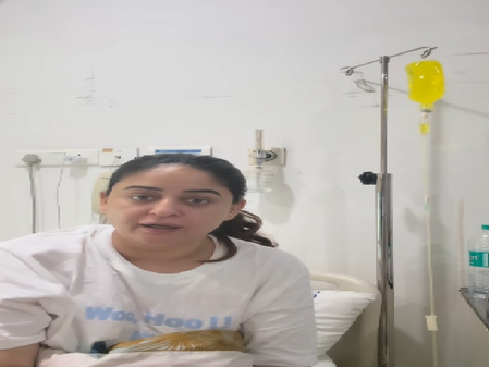तलाक की खबरों के बीच अस्पताल में भर्ती हुई माही विज, वीडियो शेयर कर दी जानकारी तलाक की खबरों के बीच अस्पताल में भर्ती हुई माही विज, वीडियो शेयर कर दी जानकारी