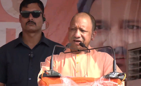 लालटेन का केरोसिन बेचकर बिहार में अंधेरा करने वाले अब राशन हजम करने की तैयारी में हैं सीएम योगी लालटेन का केरोसिन बेचकर बिहार में अंधेरा करने वाले अब राशन हजम करने की तैयारी में हैं सीएम योगी