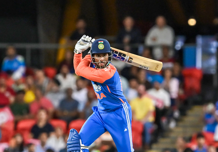 बर्थडे तिलक वर्मा ने इस वजह से लिया क्रिकेटर बनने का फैसला, पिता बनाना चाहते थे डॉक्टर