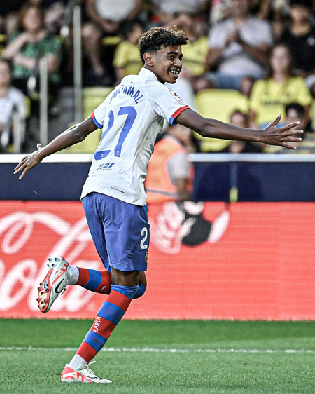 फुटबॉल विश्व कप क्वालीफाइंग मैचों के लिए लामिन यामल को मिला कोच का साथ फुटबॉल विश्व कप क्वालीफाइंग मैचों के लिए लामिन यामल को मिला कोच का साथ