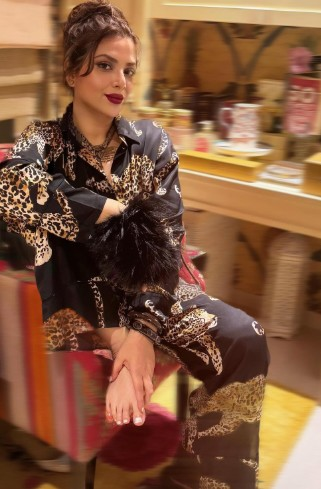 सोनम खान ने खुशी का राज किया बेपर्दा, कहा- आजाद रहो और अपने फैसले खुद लो सोनम खान ने खुशी का राज किया बेपर्दा, कहा- आजाद रहो और अपने फैसले खुद लो