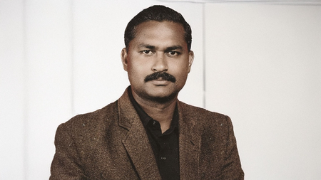 हिंदी कविता के एंग्री यंग मैन मजदूरों की पीड़ा को शब्द देने वाले धूमिल, पूंजीपतियों पर भी उठाए सवाल हिंदी कविता के एंग्री यंग मैन मजदूरों की पीड़ा को शब्द देने वाले धूमिल, पूंजीपतियों पर भी उठाए सवाल