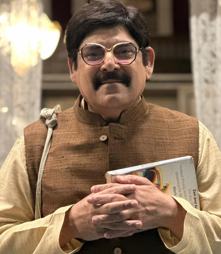 महाभारत के महायोद्धा मूंछ नहीं हटाने के कारण डायरेक्टर ने डांटा, फिर परदे पर गढ़ा अमर किरदार महाभारत के महायोद्धा मूंछ नहीं हटाने के कारण डायरेक्टर ने डांटा, फिर परदे पर गढ़ा अमर किरदार