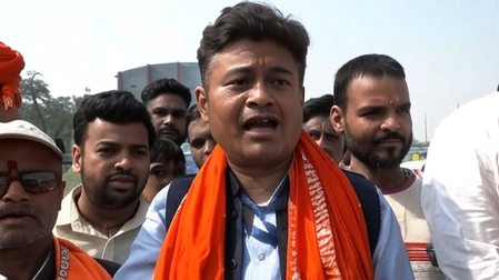 पीएम मोदी की सीतामढ़ी में जनसभा, भारी भीड़ में गूंजे हर-हर मोदी, घर-घर मोदी के नारे पीएम मोदी की सीतामढ़ी में जनसभा, भारी भीड़ में गूंजे हर-हर मोदी, घर-घर मोदी के नारे