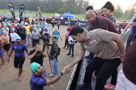गोवा के मुख्यमंत्री प्रमोद सावंत ने आयरनमैन 70.3 प्रतियोगिता को हरी झंडी दिखाई गोवा के मुख्यमंत्री प्रमोद सावंत ने आयरनमैन 70.3 प्रतियोगिता को हरी झंडी दिखाई