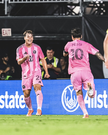 एमएलएस  इंटर मियामी ने नैशविले को 4-0 से रौंदा, मेसी-अलेंदे मैच के हीरो