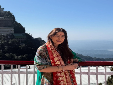 फिल्मफेयर में नॉमिनेशन के बाद माता वैष्णो देवी के दरबार पहुंचीं भावना पांडे, शेयर की प्यारी फोटोज फिल्मफेयर में नॉमिनेशन के बाद माता वैष्णो देवी के दरबार पहुंचीं भावना पांडे, शेयर की प्यारी फोटोज