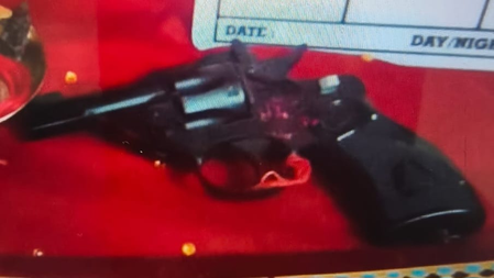 महाराष्ट्र आर्मी हेडक्वार्टर में चोरी के बाद गोवा में जाकर की मस्ती, मुंबई से तीन आरोपी गिरफ्तार महाराष्ट्र आर्मी हेडक्वार्टर में चोरी के बाद गोवा में जाकर की मस्ती, मुंबई से तीन आरोपी गिरफ्तार