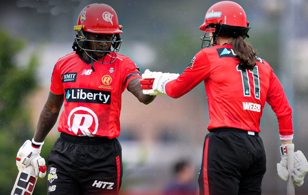 डब्लूबीबीएल जीत के साथ मेलबर्न रेनेगेड्स के अभियान की शुरुआत, ब्रिस्बेन हीट को 7 विकेट से हराया डब्लूबीबीएल जीत के साथ मेलबर्न रेनेगेड्स के अभियान की शुरुआत, ब्रिस्बेन हीट को 7 विकेट से हराया