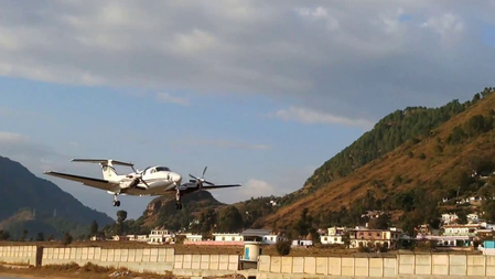 प्रधानमंत्री मोदी की उपस्थिति में नैनी सैनी एयरपोर्ट के अधिग्रहण के लिए एमओयू पर हस्ताक्षर प्रधानमंत्री मोदी की उपस्थिति में नैनी सैनी एयरपोर्ट के अधिग्रहण के लिए एमओयू पर हस्ताक्षर