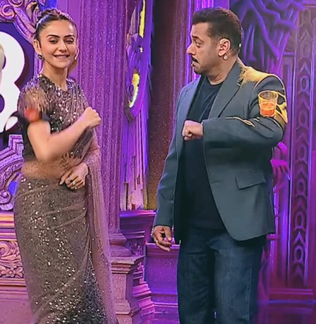 Salman Khan performs the 'Jhoom Sharaabi' hook step with Ajay Devgn during 'Bigg Boss 19'