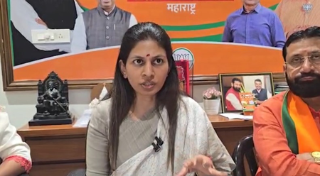 महाराष्ट्र नगर परिषद चुनावों की तैयारी तेज, मंत्री रक्षा खडसे को मिली नंदुरबार जिले की जिम्मेदारी महाराष्ट्र नगर परिषद चुनावों की तैयारी तेज, मंत्री रक्षा खडसे को मिली नंदुरबार जिले की जिम्मेदारी