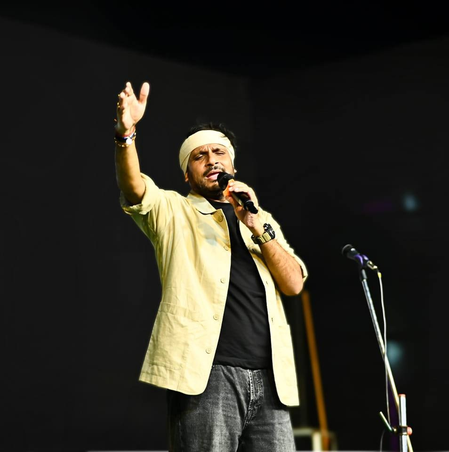 विश्व उर्दू दिवस हिंदी के शब्दों का श्रृंगार बनी उर्दू कैसे खुद सजी और भाषाई समृद्धि की भी बनी पोषक, जानें लेखकों की राय विश्व उर्दू दिवस हिंदी के शब्दों का श्रृंगार बनी उर्दू कैसे खुद सजी और भाषाई समृद्धि की भी बनी पोषक, जानें लेखकों की राय