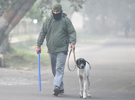 एनसीआर में ठंड ने दस्तक दी, न्यूनतम पारा 11 डिग्री तक गिरने की संभावना, वायु गुणवत्ता बेहद खराब