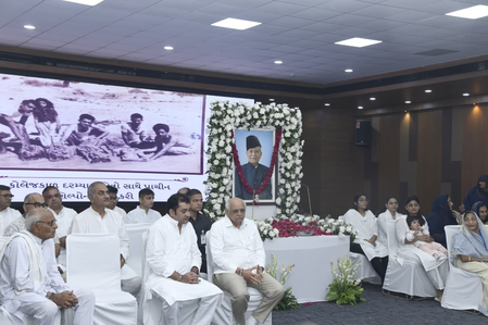 मुख्यमंत्री भूपेंद्र पटेल ने गुजरात की लोक कला और संस्कृति के संरक्षक जोरावरसिंह जादव को श्रद्धांजलि दी