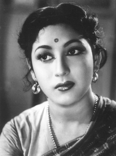 माला सिन्हा बर्थडे बार-बार के रिजेक्शन या चेहरे पर मजाक से नहीं खोया हौसला, बॉलीवुड में कमाया नाम