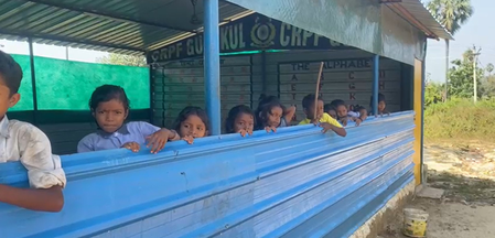 नक्सल प्रभावित सुकमा में शिक्षा की नई सुबह, पुवार्ती गांव में सीआरपीएफ ने जलाया गुरुकुल का दीप