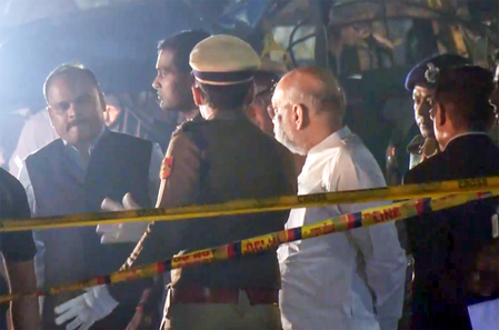 दिल्ली में हुए ब्लास्ट के बाद एक्शन में अमित शाह, जायजा लेने घटना स्थल पर पहुंचे