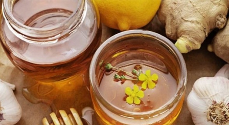 सर्दी-खांसी और गले में खराश से परेशान? ये छोटे-छोटे उपाय देंगे बड़ी राहत