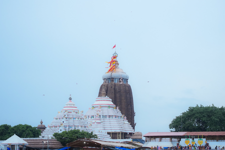 जगन्नाथ मंदिर में कदम रखते ही क्यों गायब हो जाती है लाशों की गंध? जानिए रहस्य