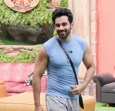 अभिषेक बजाज ने तोड़ी चुप्पी, एक्स-वाइफ के आरोपों पर दिया करारा जवाब