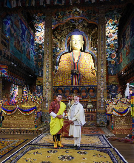 भगवान बुद्ध के पवित्र अवशेषों के प्रति भूटान की श्रद्धा से अभिभूत हूं प्रधानमंत्री मोदी