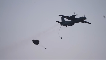 सेनाओं ने किया तत्परता का अद्भुत प्रदर्शन, पश्चिमी सीमाओं के पास सैन्य अभ्यास सेनाओं ने किया तत्परता का अद्भुत प्रदर्शन, पश्चिमी सीमाओं के पास सैन्य अभ्यास