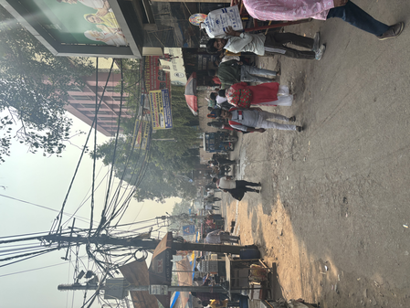 दिल्ली ब्लास्ट घटनास्थल के आसपास सबूत एकत्र कर रही फॉरेंसिक टीम, कुछ मार्केट आज भी रहे बंद