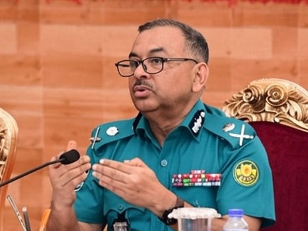 ढाका लॉकडाउन से पहले धोलाईपार में यात्री बस को उपद्रवियों ने लगाई आग, पुलिस के दावों की खुली पोल