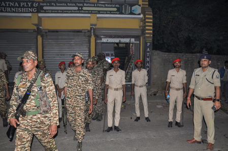 बिहार होली-रमजान को लेकर प्रशासन ने कसी कमर, 30,000 अतिरिक्त पुलिसकर्मी तैनात